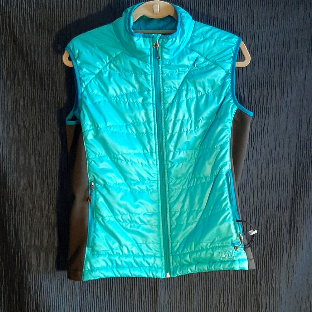 REI womens vest